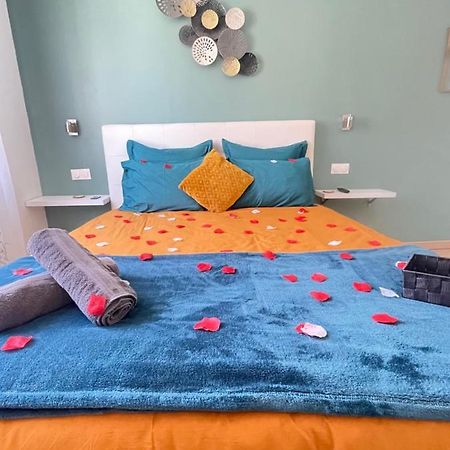 Le Bourget - Suite Romantique Нарбонна Экстерьер фото